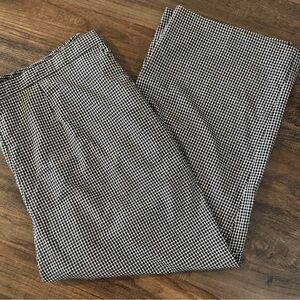 Alfred Dunner Women’s Size 24 Pants Gingham Capri Black White Beachy Career Wear